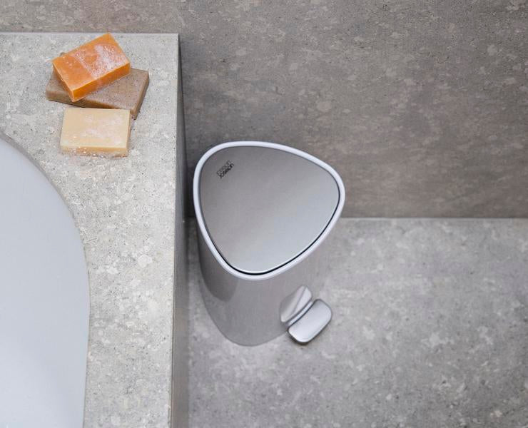 Joseph Joseph EasyStore 5L Bathroom Bin - Gloss White