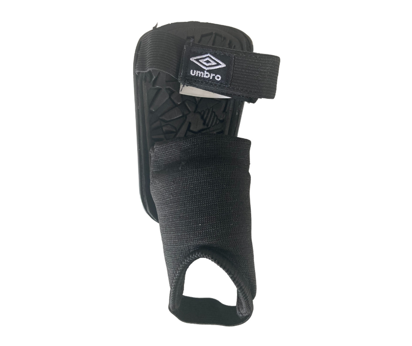 Umbro Neo Shield Guard w/ Sock - M / Medium