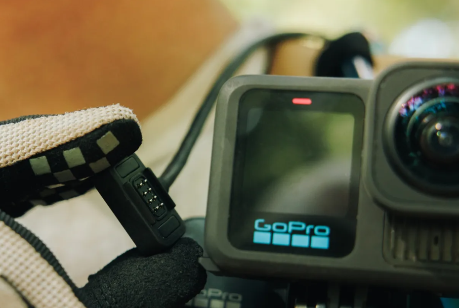 GoPro Contacto Magnetic Door and Power Cable Kit