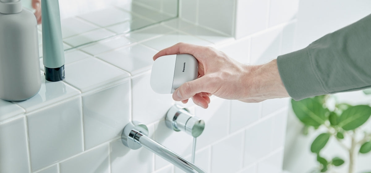 Panasonic Palm-Sized 3-Blade Electric Shaver - White