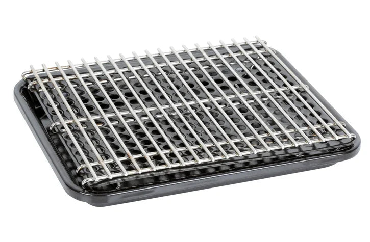 Rectangular bake and roast tray with metal rack and perforated diffuser insert