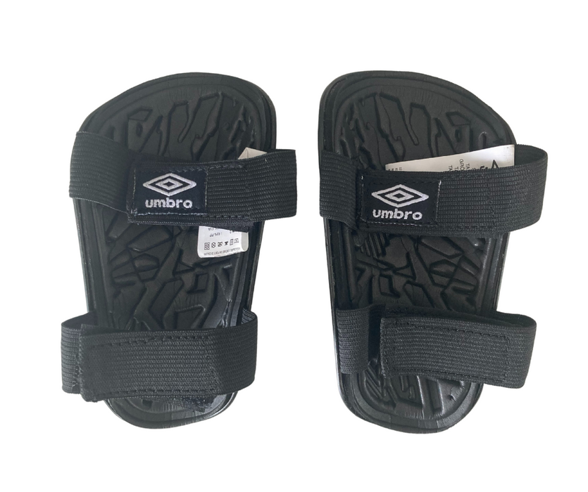 Umbro Neo Shield Guard w/ Calf Straps - JNR - S / Small