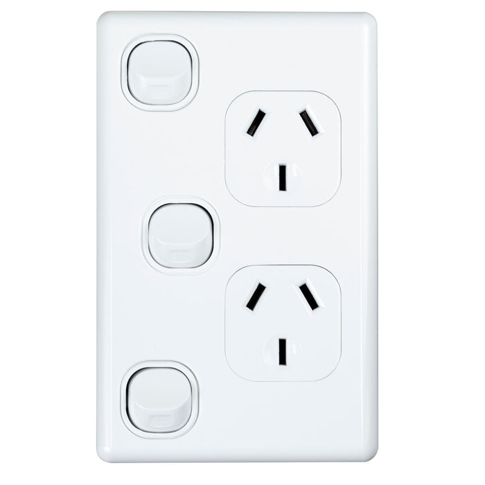 TRADESAVE Double 10A Vertical Power Point with Extra 16A Switch. Removable Cover
