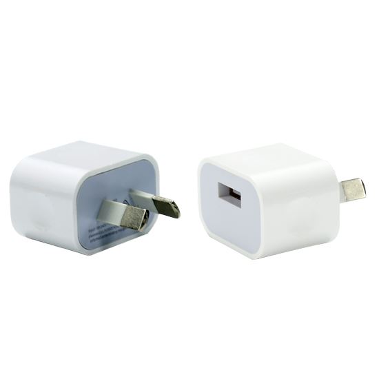 DYNAMIX 5V 1.5A Small Form Single Port USB Wall Charger.