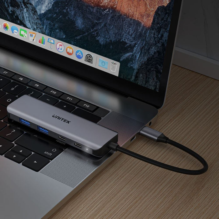 UNITEK 4-in-1 Multi Port Hub with USB-C Connector. Includes 2 x USB-C & 2 x USB
