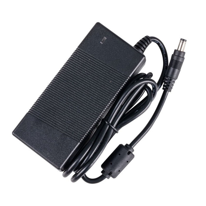 DYNAMIX 12V DC 5A CCTV Power Supply with 4-Way splitter. Regulated Switch Mode.