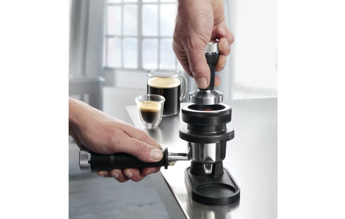 Delonghi La Specialista Arte Manual Pump Espresso Coffee Machine White