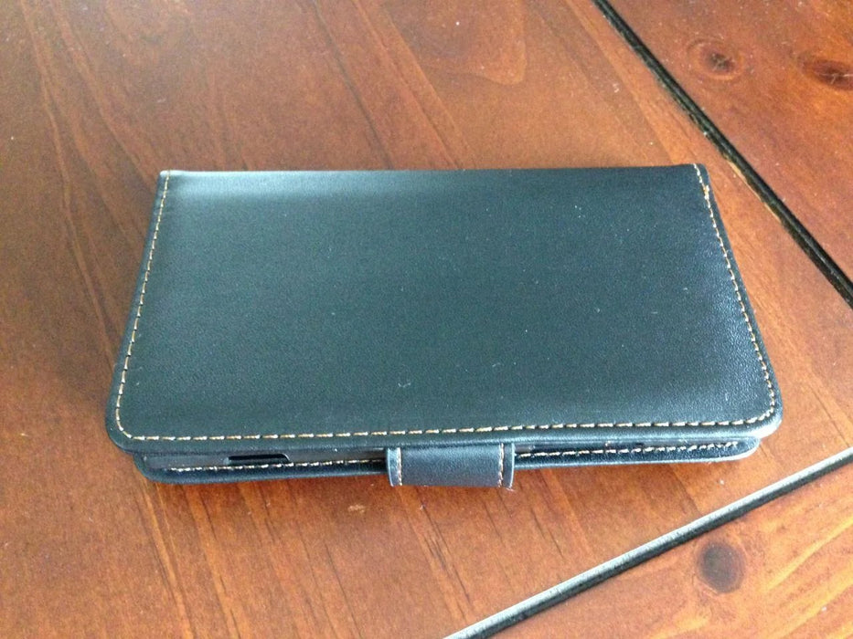 Nokia Lumia 925 Leather Case 16GB MicoSD Charger - LX2001 - Homewares, Outdoor, Phone Accessories, Cases, Speakers, Headphones + More -