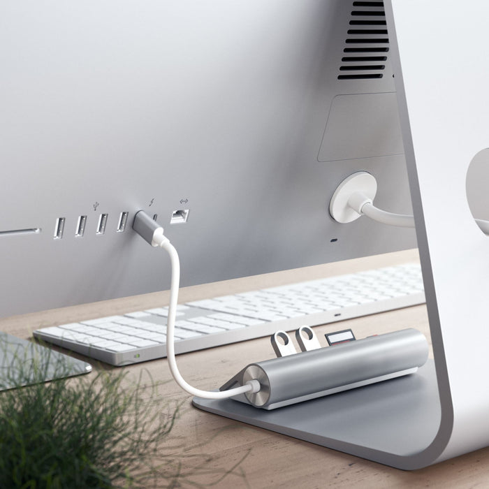 Satechi USB-C Aluminum USB 3.0 Hub & Micro / SD Card Reader - Space Grey ST-TCHCRM 879961007164