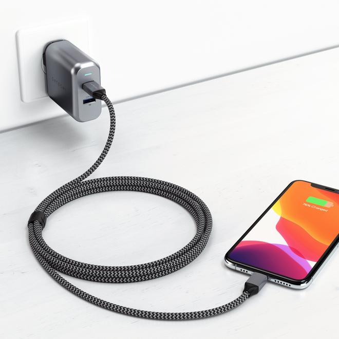Satechi USB-C to Lightning Charging 1.8M Cable - Space Grey ST-TCL18M 879961008246
